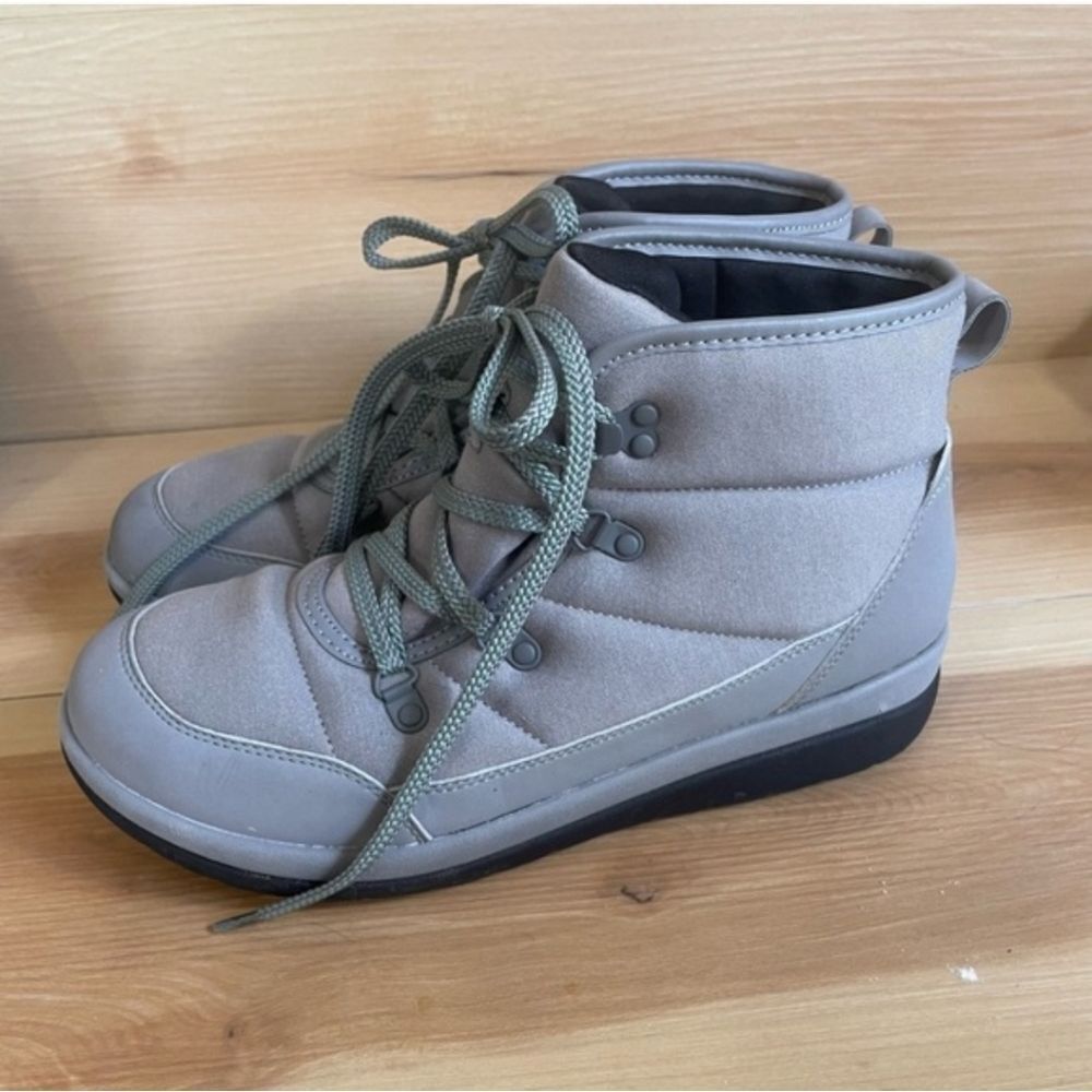 Clark's Cloud Stepper Lace Up Boot